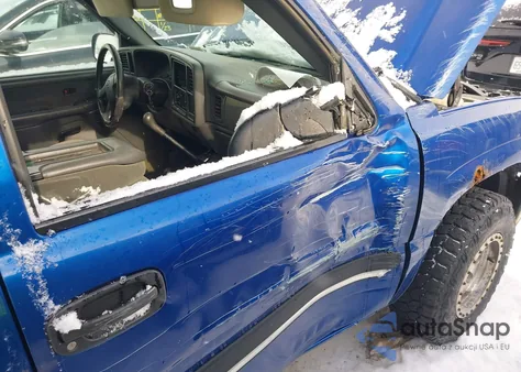 2003 Chevrolet Silverado 1500 Ls z USA, uszkodzony, nr VIN 1GCEK14V73Z264294